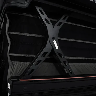 X-Kreuz-Verstrebungsstruktur mit automatischer Umkehr bei Hinderniserkennung.