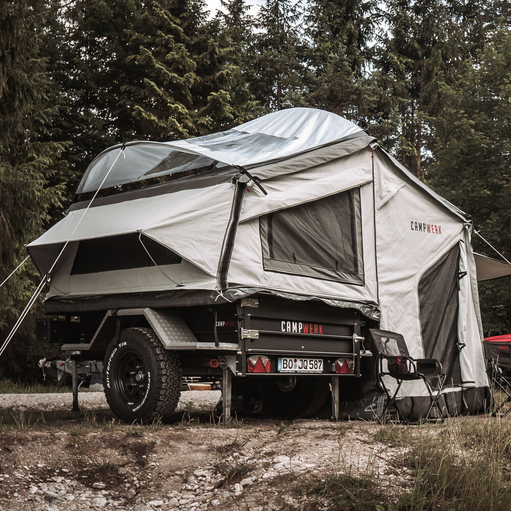 RIMORCHIO TENDA OFFROAD con RIMORCHIO TENDA ECONOMY BLACK SILVER EDITION